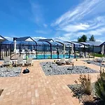 Homes With Air Conditioning, Pool, Jacuzzi