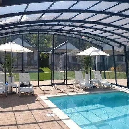 Holiday home Homes With Air Conditioning, Pool, Jacuzzi Jaroslawiec